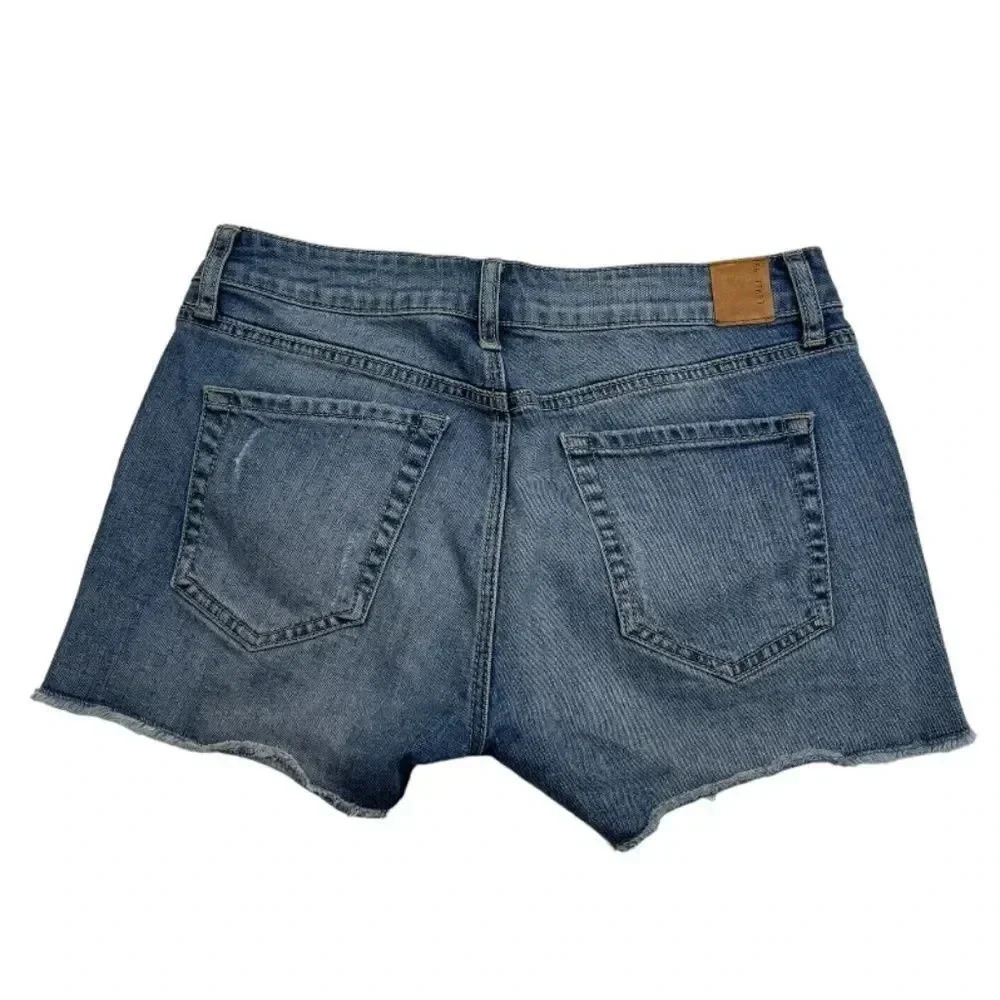 Level 99 Chlesea Cut Off Shorts in Hamptons - Picture 2 of 11